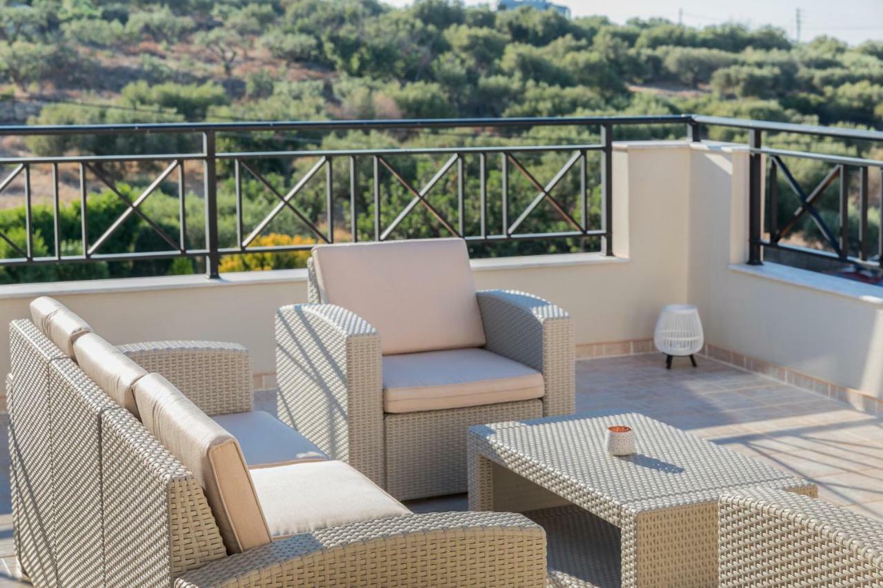 Mangie Villa Hersonissos  Exterior photo
