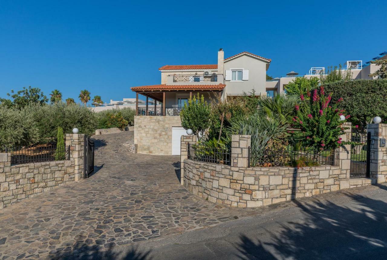 Mangie Villa Hersonissos  Exterior photo